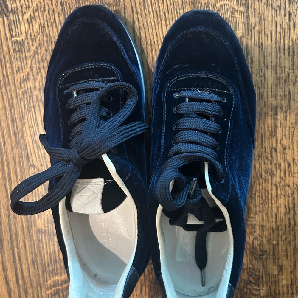 Women’s rag and bone retro runner in GORG NAVY VELVET